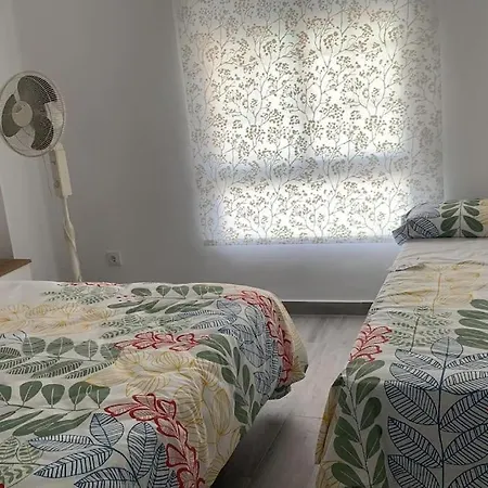 Acogedor Apartamento Junto A La Playa. Apartament