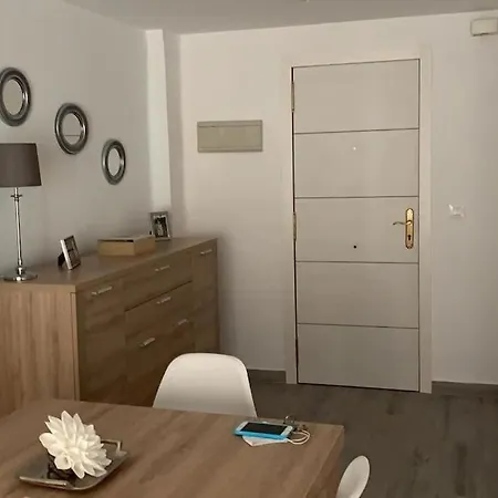 Acogedor Apartamento Junto A La Playa. Apartment *